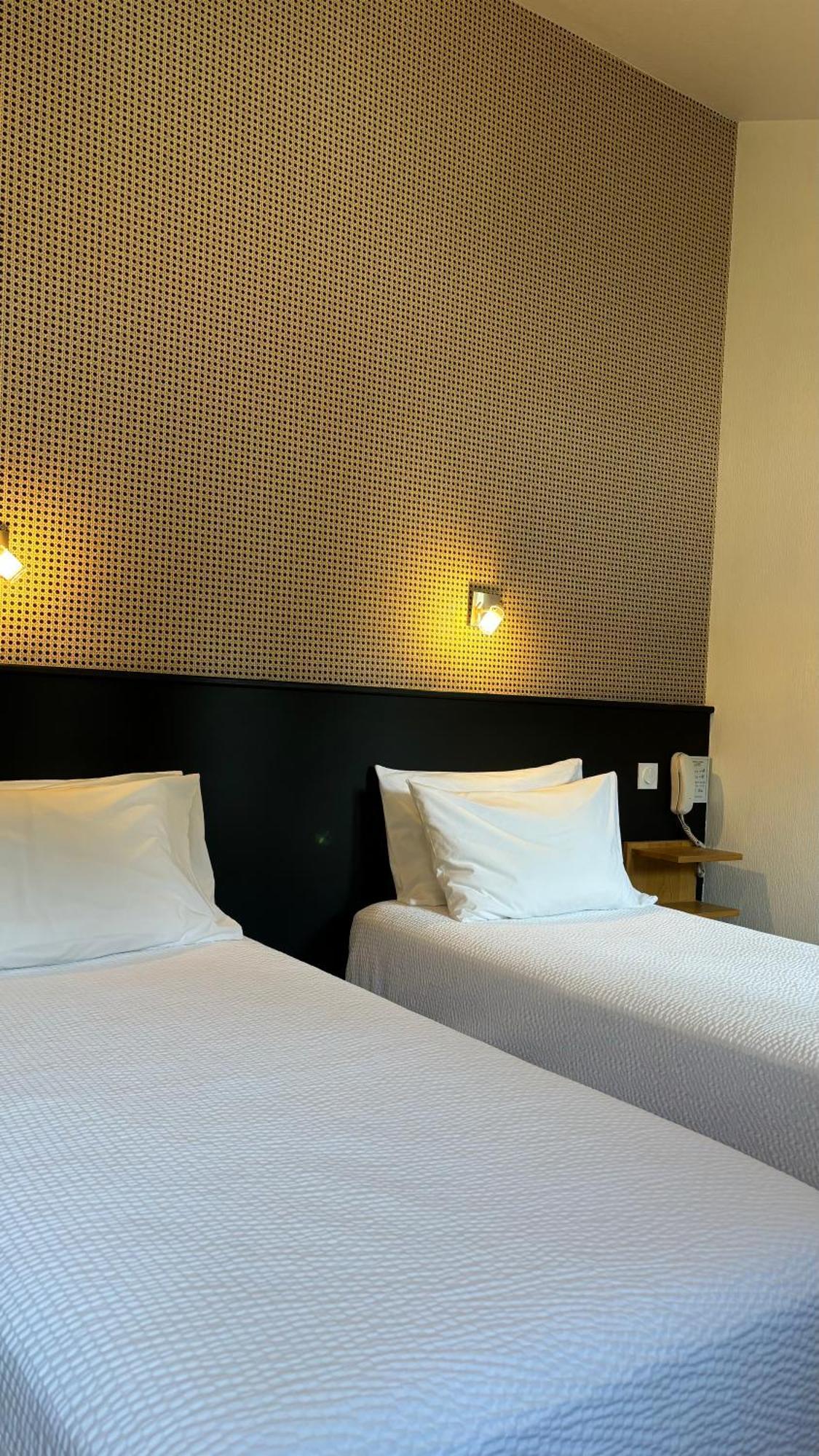 Logis Hotel Restaurant Grand Hotel De Lyon Vals-les-Bains Eksteriør bilde