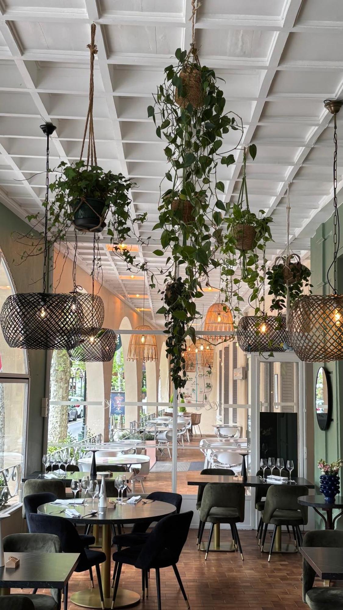Logis Hotel Restaurant Grand Hotel De Lyon Vals-les-Bains Eksteriør bilde