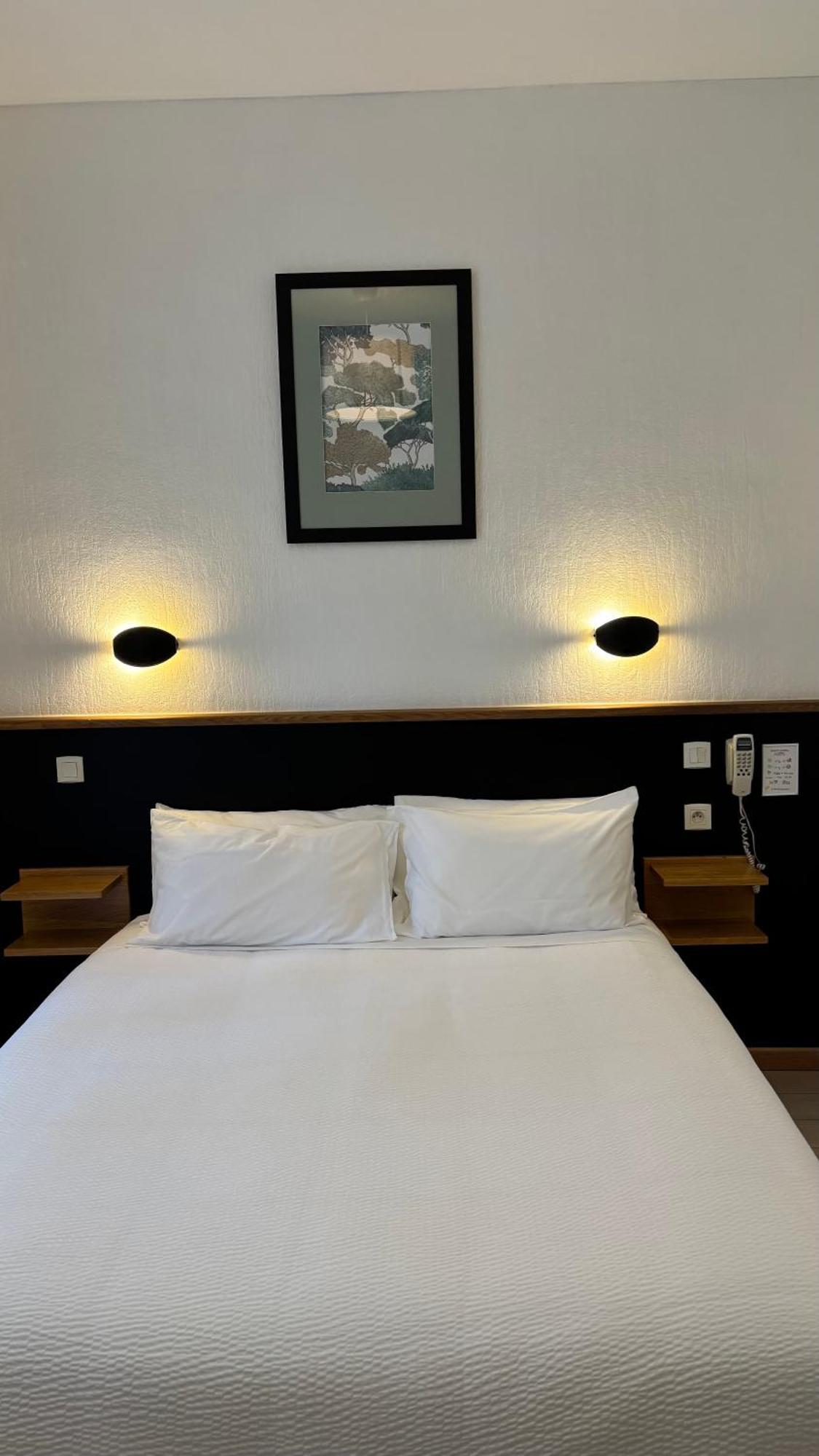 Logis Hotel Restaurant Grand Hotel De Lyon Vals-les-Bains Eksteriør bilde
